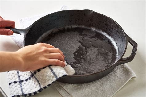 how to use cast iron